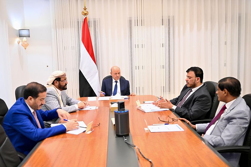 اجتماع طارئ لمجلس القيادة الرئاسي.. وتحذيرات شديدة اللهجة للميليشيا