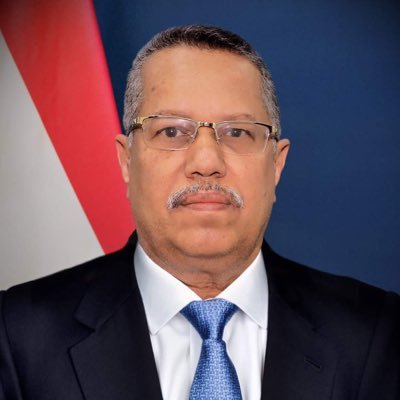 أحمد بن دغر يعزي السفير بحاح