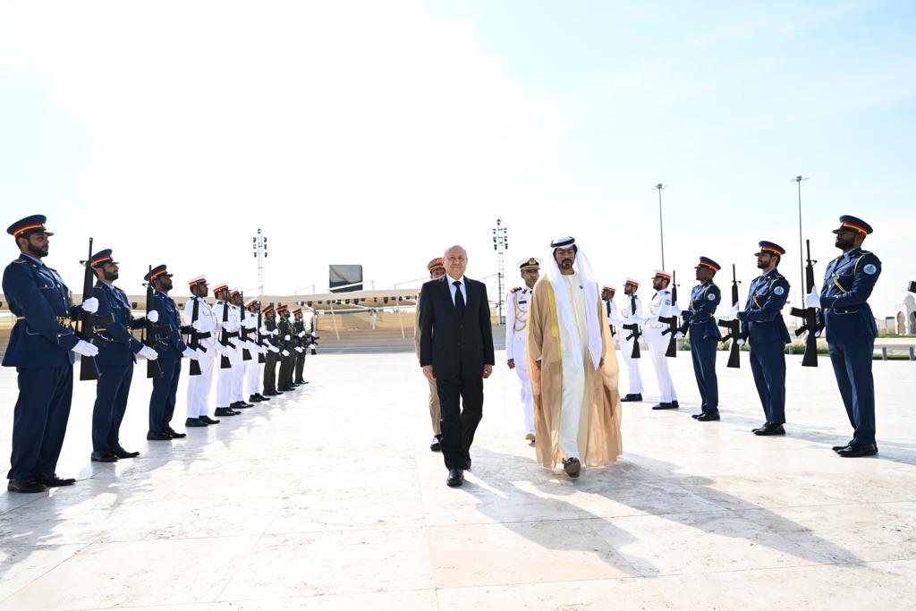 رئيس مجلس القيادة يزور واحة شهداء الإمارات وجامع الشيخ زايد الكب