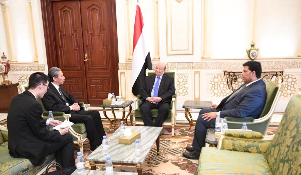 الرئيس هادي والسفير الصيني