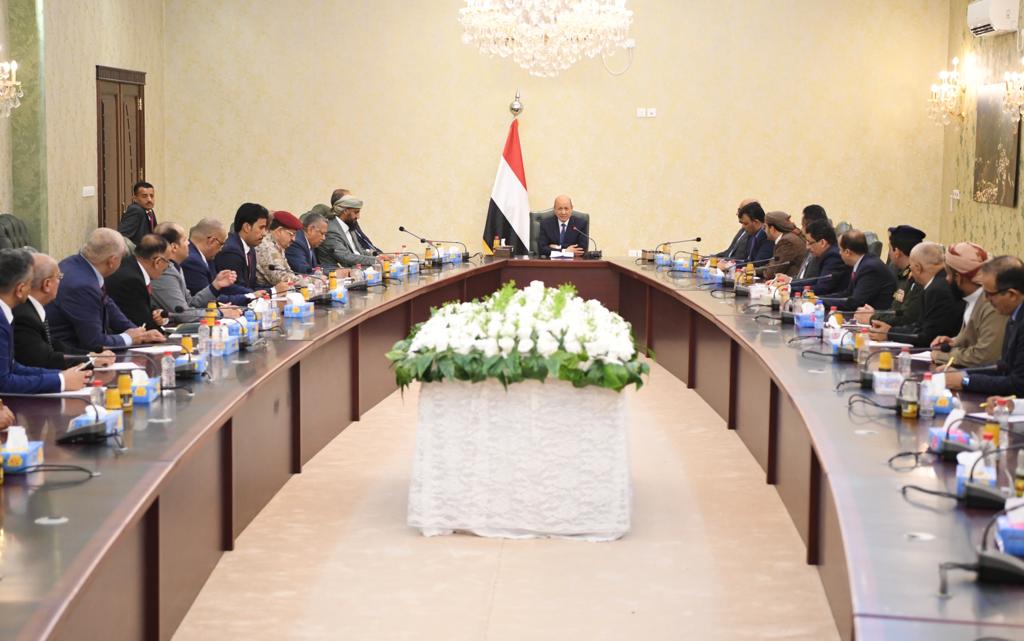 الرئيس العليمي يراس اجتماعا هاما للحكومة