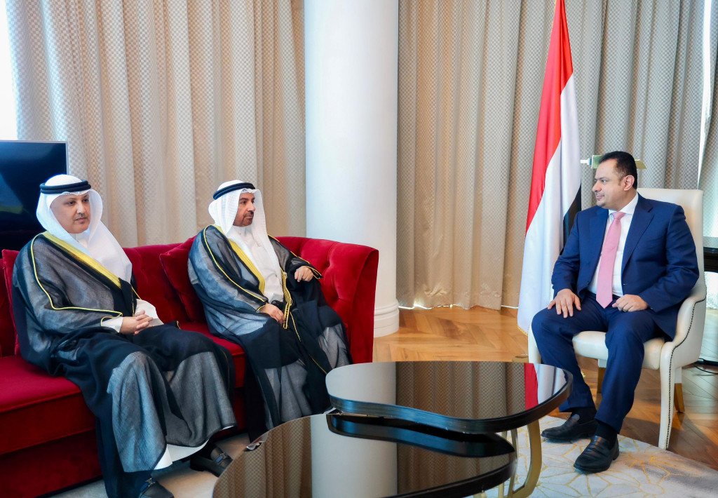 رئيس الوزراء اليمني يستقبل نائب رئيس الوزراء وزير النفط الكويتي