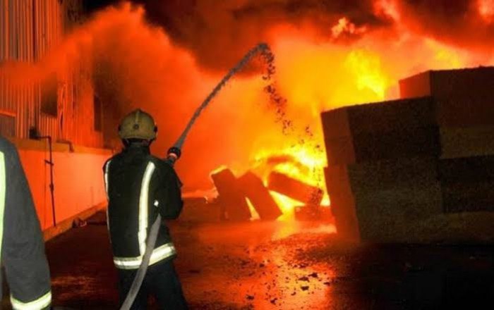 حريق هائل لباكتسينيين في الاردن