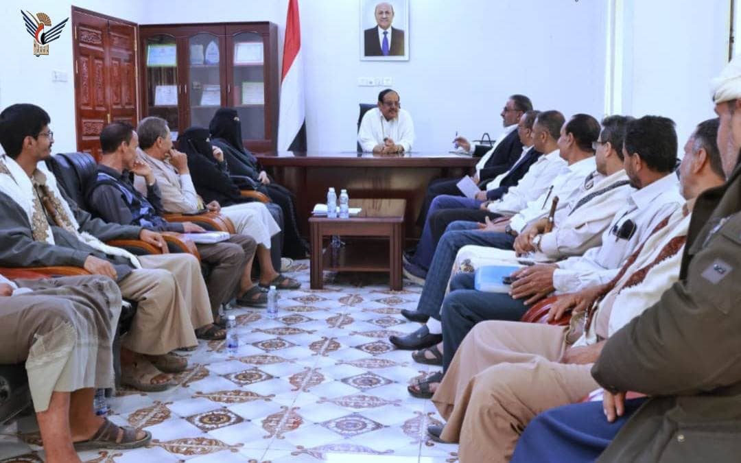 مأرب: الفاطمي يوجه بتسريع إنجاز التسويات والعلاوات وتصحيح بيانات الموظفين