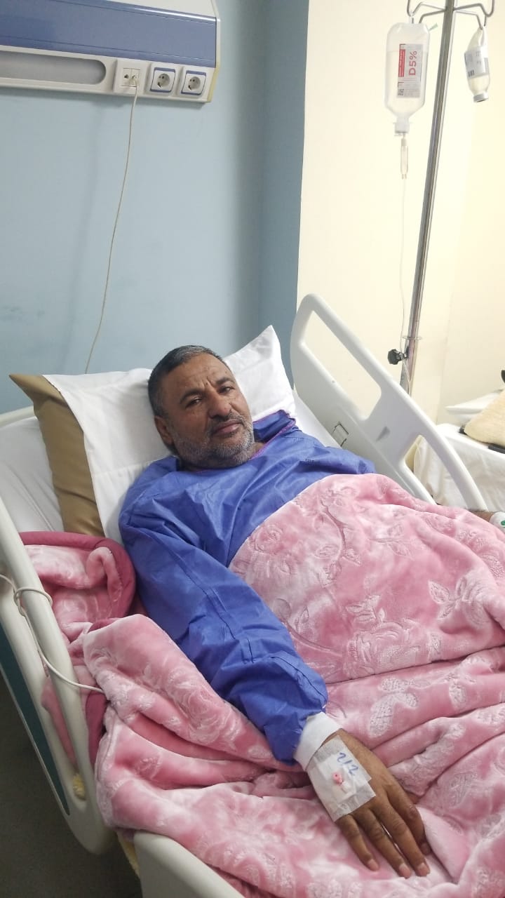 الاستاذ سعود اليوسفي يجري عملية جراحية في القاهرة