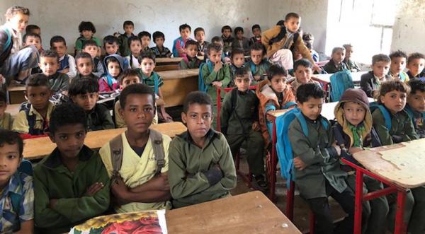 طلاب مهمشين في مدارس بصنعاء