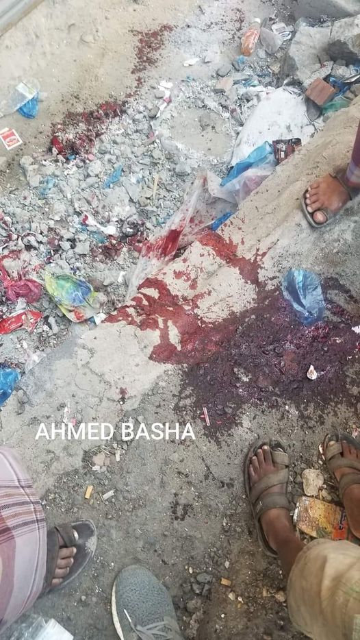 تعز..مقتل جندي ي حراسة المحافظة على يد مسلحين فارين من وجه العدا