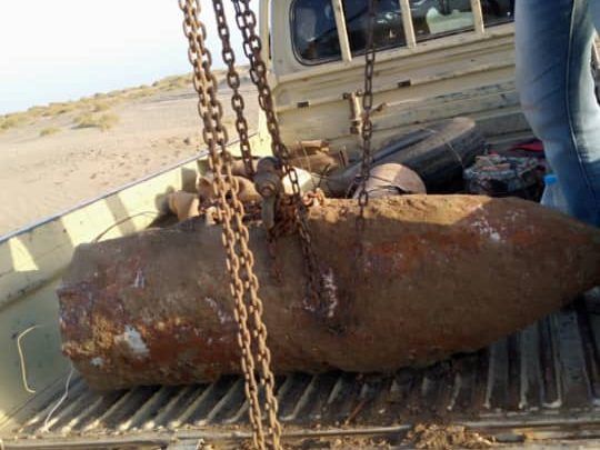 هندسية المشتركة تفكك صاروخين متفجرين من مخلفات الحوثي غرب الدريه