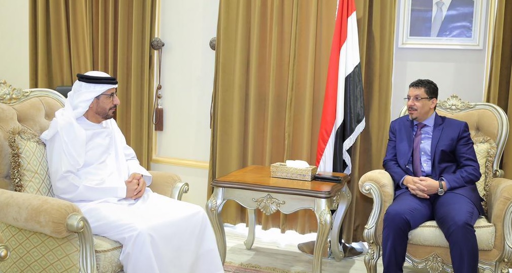 وزير الخارجية يستعرض مع السفير الإماراتي لدى بلادنا تطورات الأوض