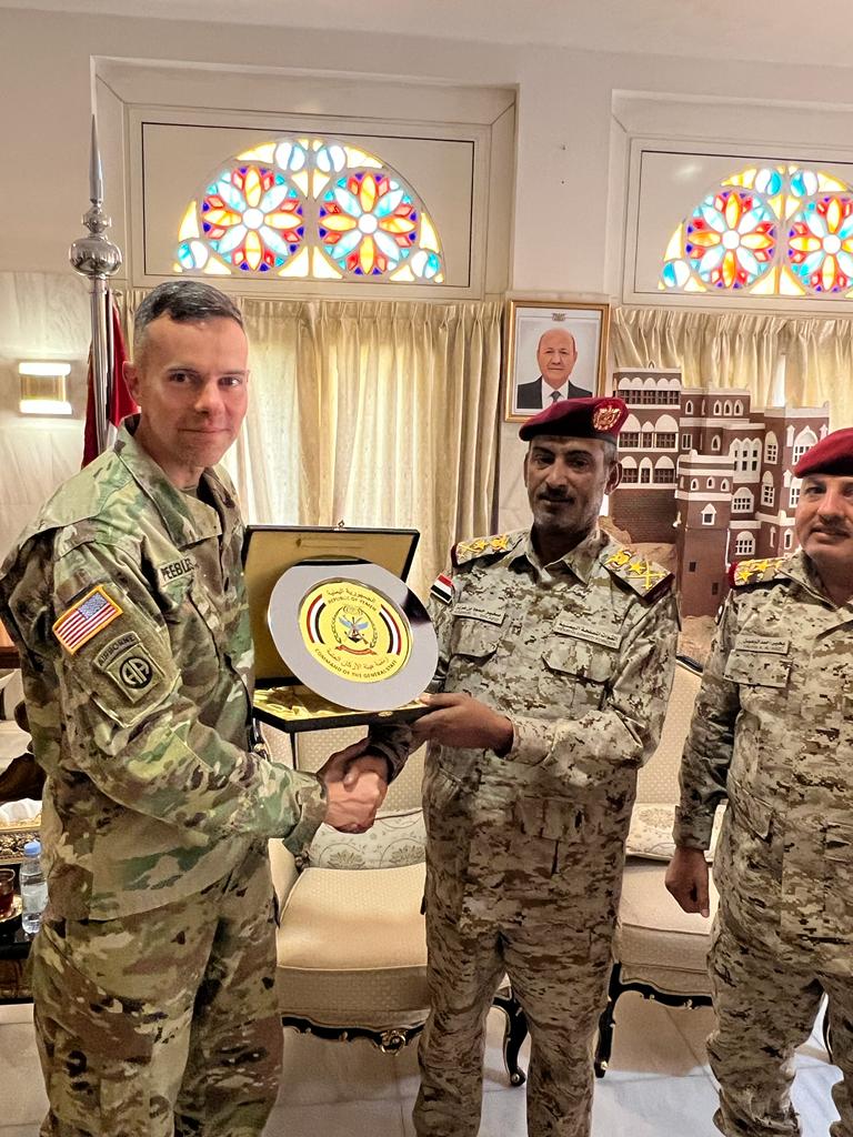 الجيش اليمني يجري مباحثات مع دول عظمى لرفع قدراته العسكرية