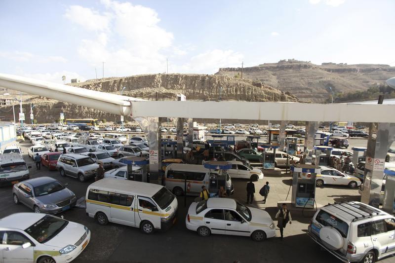 اليمن تفتح باب استيراد المشتقات النفطية امام الشركات الاجنبية