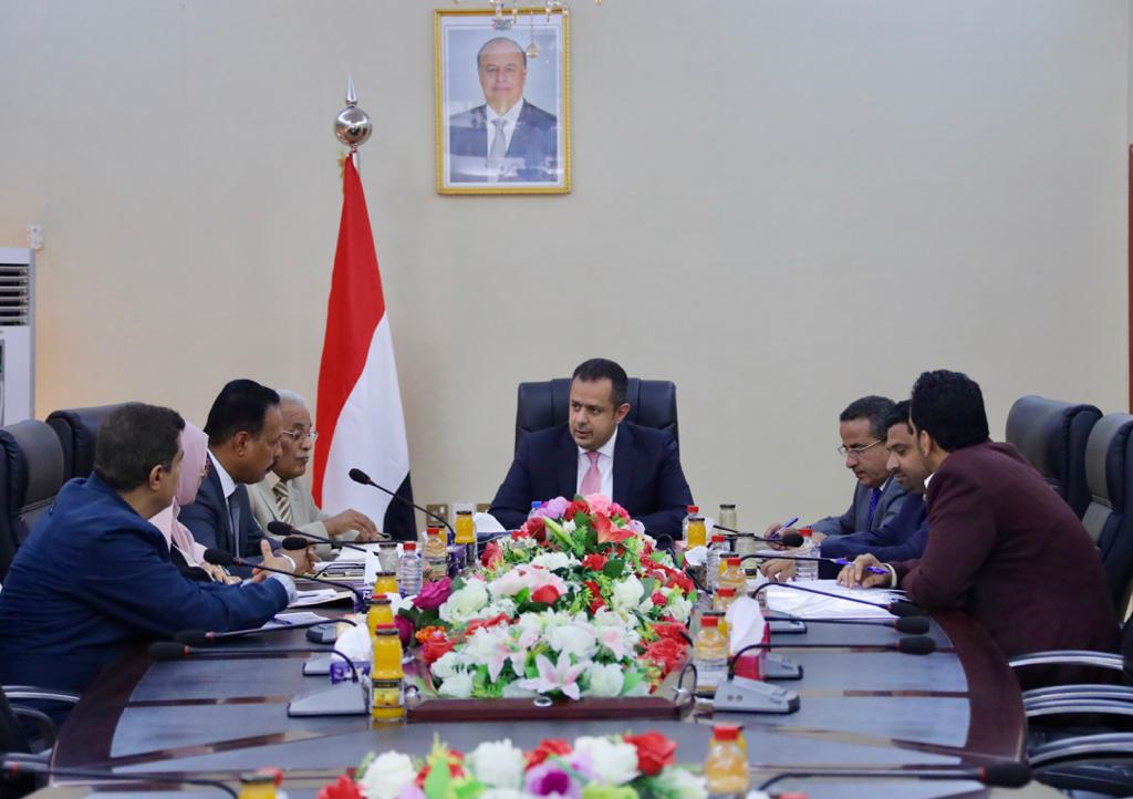 الحكومة اليمنية تناقش الاولويات في اعادة الاعمار
