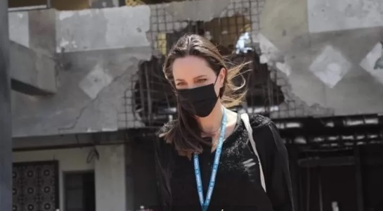 انجلينا جولي تصل الى محافظة عدن جنوب اليمن