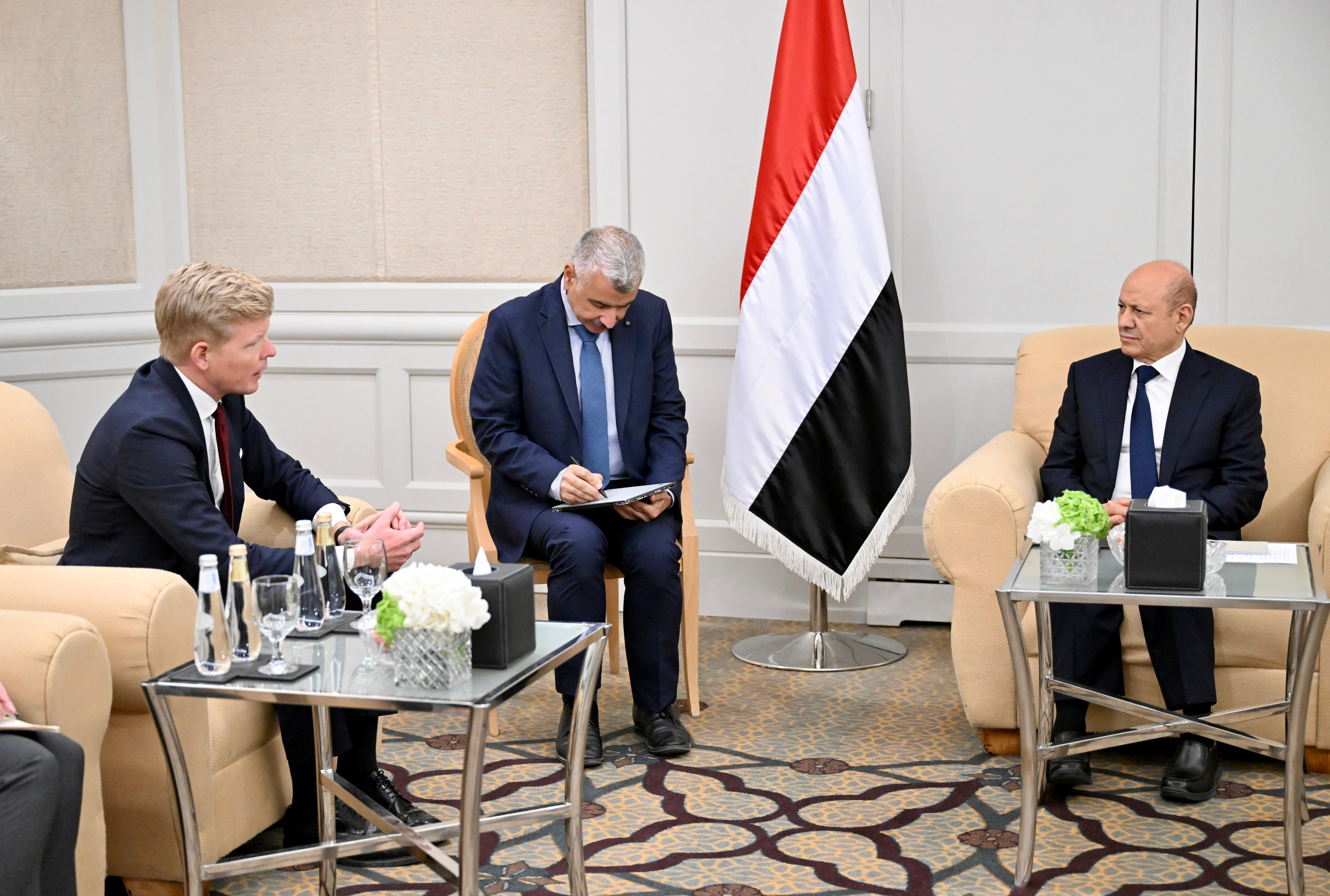 الرئيس العليمي يناقش الوساطة السعودية مع المبعوث الخاص للأمم ال