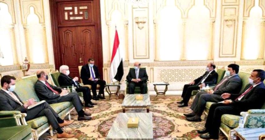 الرئيس هادي مع غريغيت