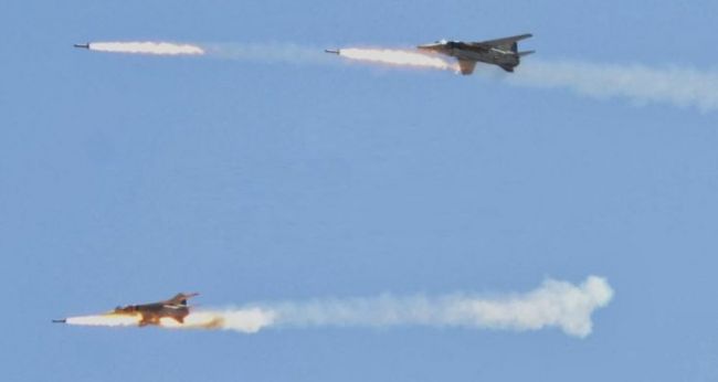 طيران التحالف يشن غارات على وكر للحوثيين في مديرية خب والشغف محا