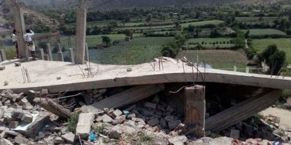 تعز..الميليشيا تواصل اعمالها الارهابية في منطقة الحيمة.