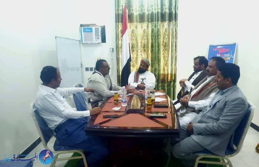 أحزاب مأرب تحمّل القيادة والحكومة مسؤولية الانهيار الاقتصادي وتطالب بتمثيل عادل وإنهاء التهميش