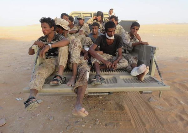 كمين محكم للجيش يصطاد عدد من عناصر الميليشيا مابين قتلى وأسرى في