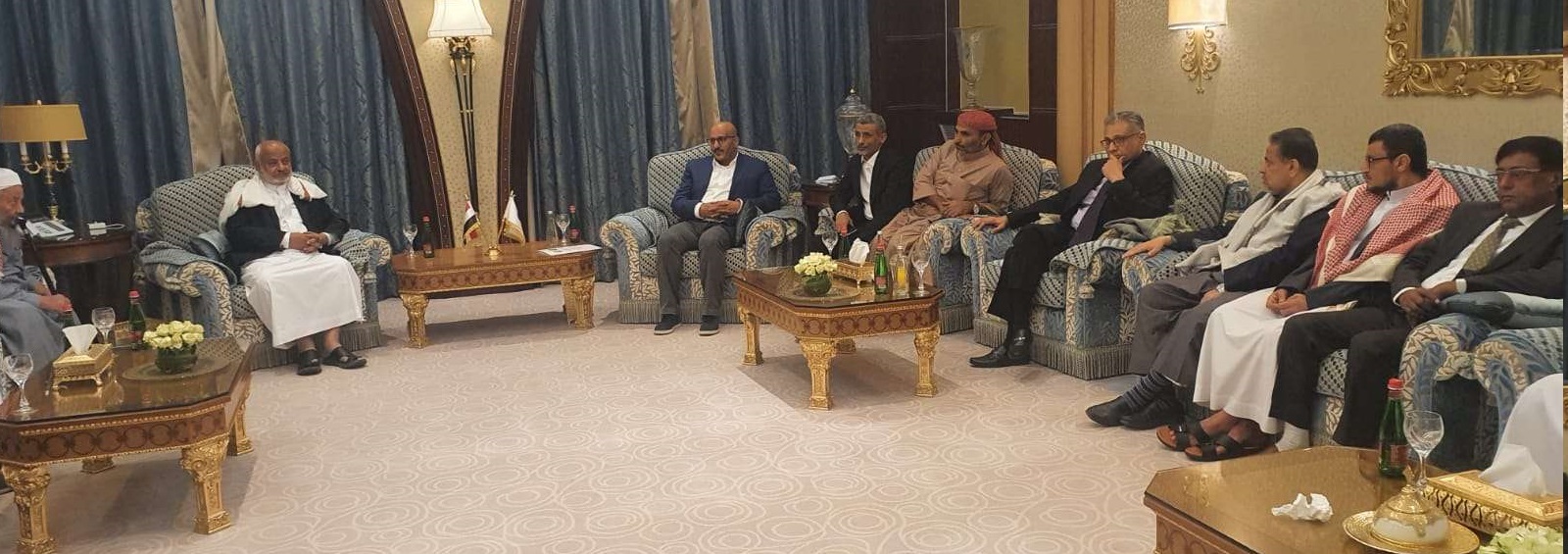 العميد طارق صالح يلتقي محافظ الحديدة