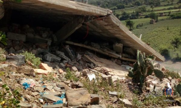 بعد أن دمروا وداهموا 120 منزلا..الارهابيون يمثلون بجثث القتلى ف