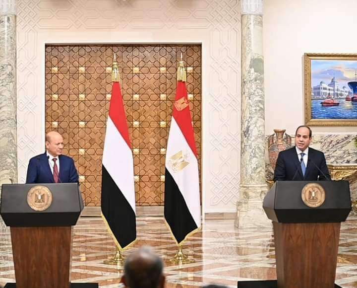 الرئيس العليمي يهني الرئيس السيسي باعادة تنصيبه رئيسا لمصر