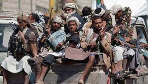 صراع بين ميليشيا الحوثي في شارع خولان بصنعاء