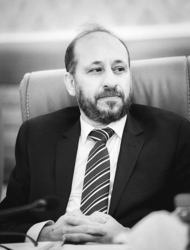 الحكومة اليمنية تنعى وزير الاتصالات وتقنية المعلومات