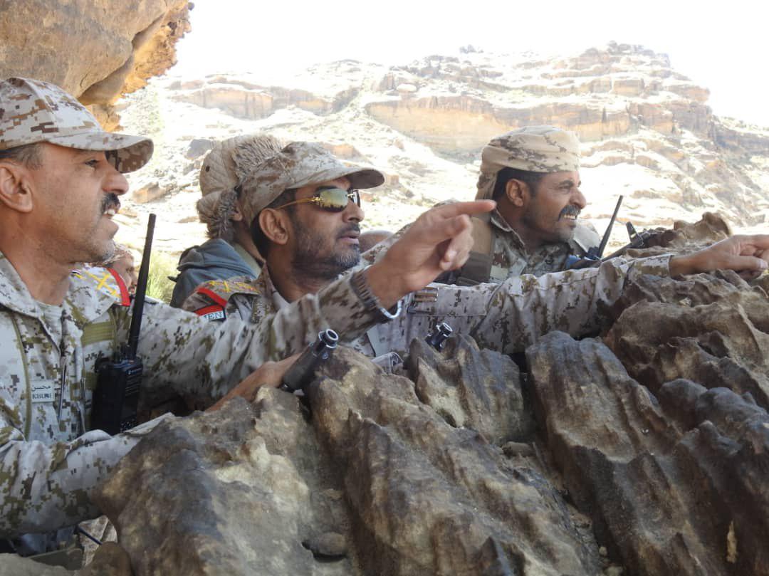 صغير بن عزيزفي احدى جبهات القتال شمال اليمن