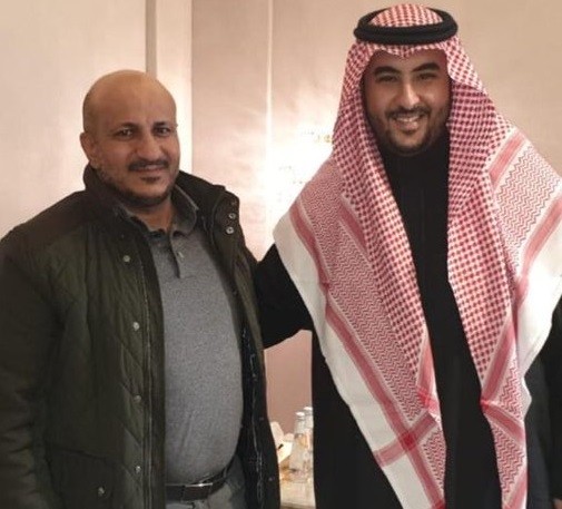 وزير الدفاع السعودي يلتقي طارق عفاش لمناقشة مستجدات في الشان الي