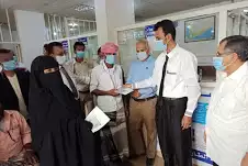 صرف الحوالات النقدية الطارئة لمستفيدي الضمان الاجتماعي بساحل حضر