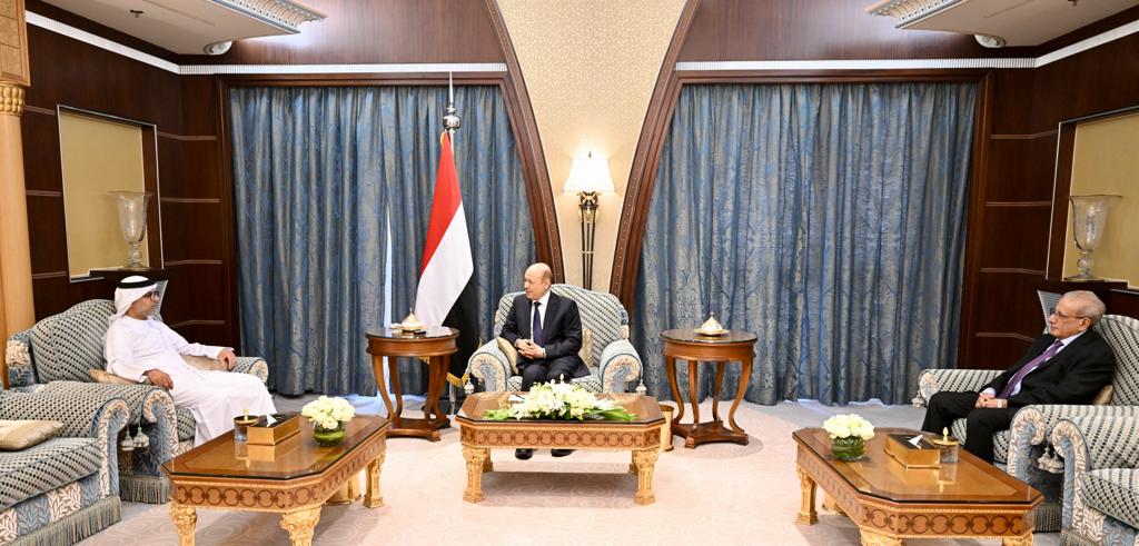 الكشف عن تفاصيل لقاء الرئيس العليمي بالسفير الاماراتي