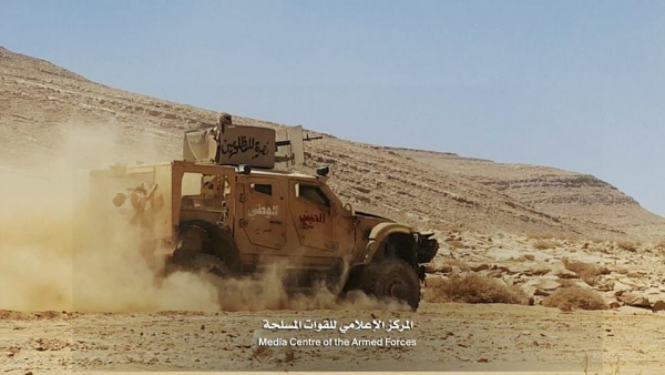 الميثاق نيوز| الجيش اليمني يحرر عدد من الموقع في جبهة نهم شرق صن
