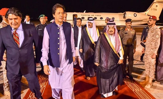 عمران خان يصل السعوديه