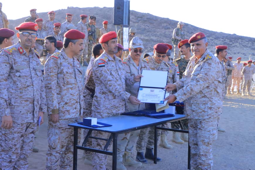بن عزيز يدشن العام التدريبي من الوحدة المركزية للطيران المسير في