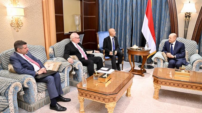 الرئيس العليمي يلتقي السفير الامريكي