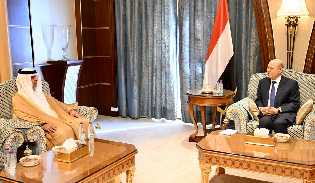 الكشف عن تفاصيل لقاء الرئيس العليمي بالسفير الاماراتي