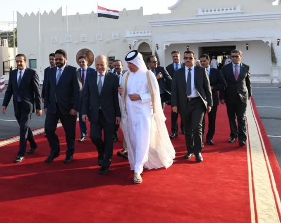 وداع رسمي كبير للرئيس العليمي في قطر