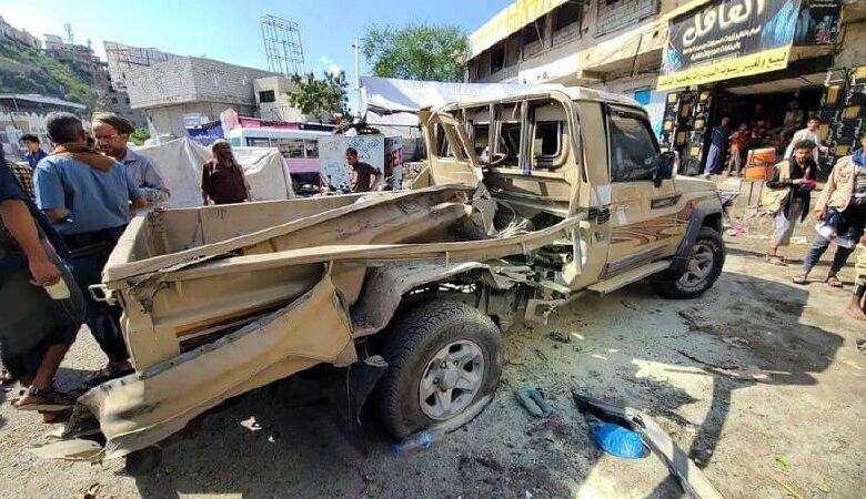 انفجار عبؤة ناسفة في طقم عسكري بمنطقة الاجينات وسط مدينةتعز