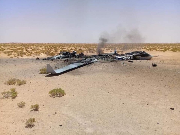 طائرة محطمة