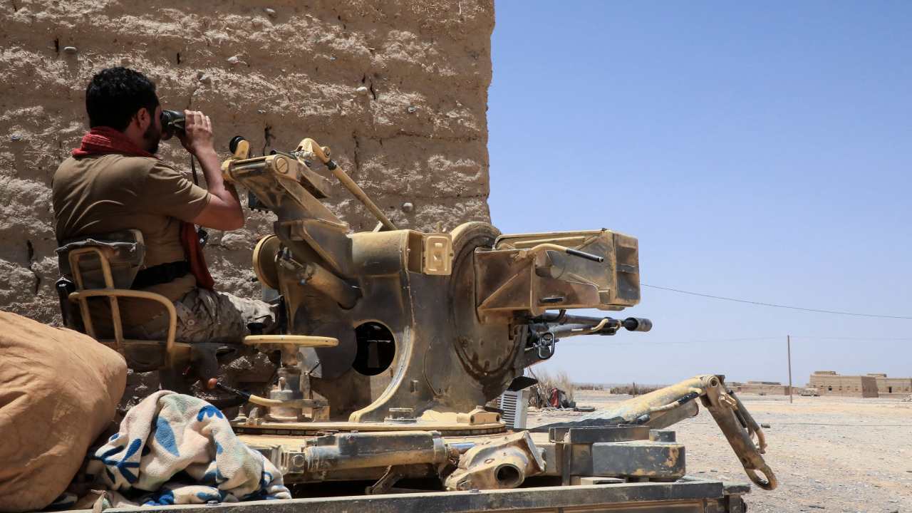 جانب من معارك جنوب مارب (ارشيفية )