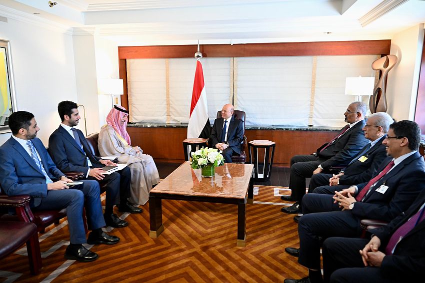العليمي والزبيدي يلتقيان وزير الخارجية السعودي