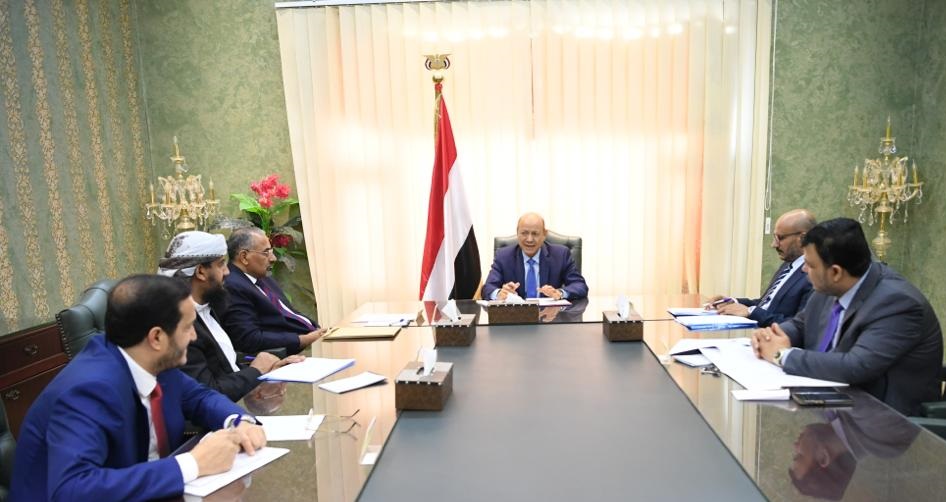 المجلس الرئاسي يناقش خطة تطوير العاصمة عدن