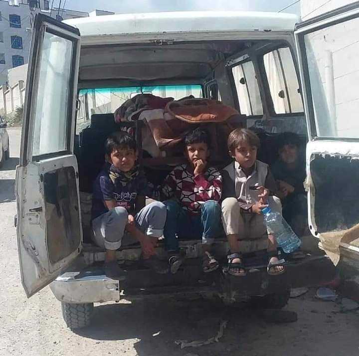 اطفال الضحية أحلام العشاري بعد وفاة والدتهم