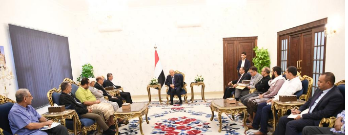الرئيس العليمي وجه الحكومة بتقديم التسهيلات للقطاع الخاص