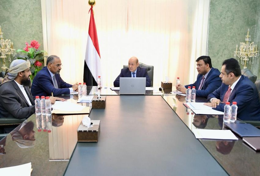 المجلس الرئاسي يعقد اجتماعا هاما مع الحكومة