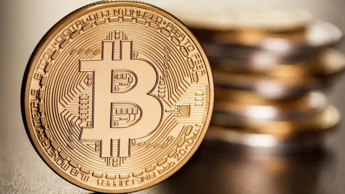 العمله الرقميه بتكوين