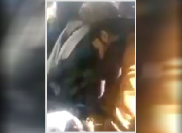 مشرف حوثي يرتكب جريمة مروعة وسط العاصمة صنعاء