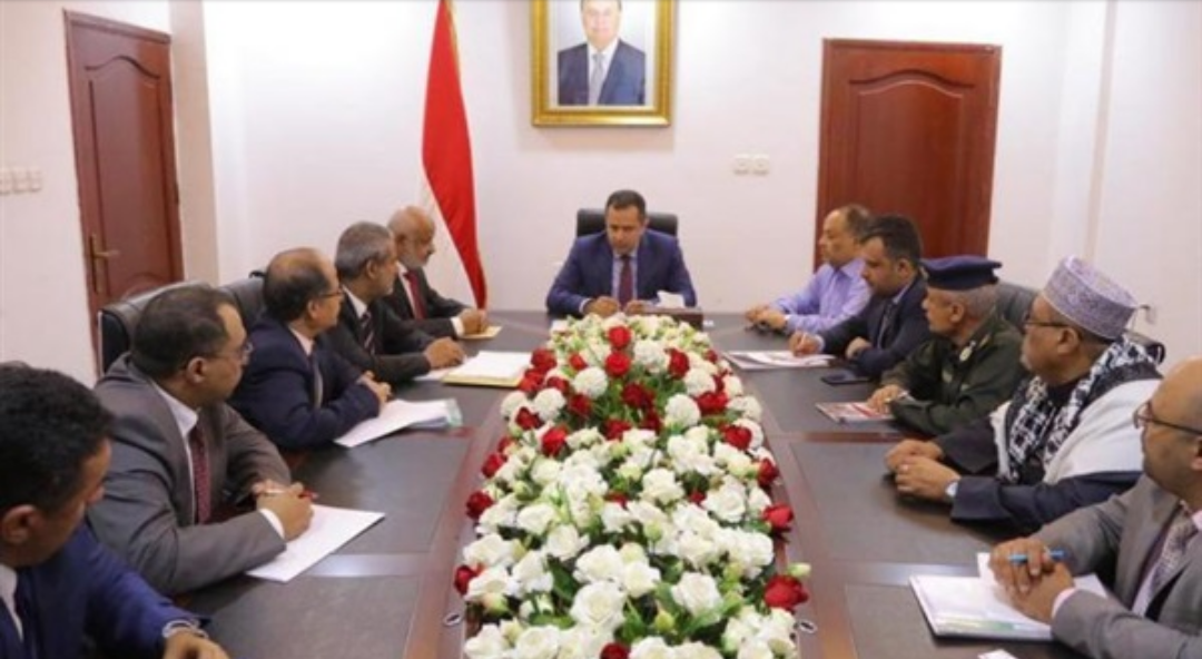 مجلس الوزراء: الحكومة تمارس أعمالها الاعتيادية في العاصمة المؤقت