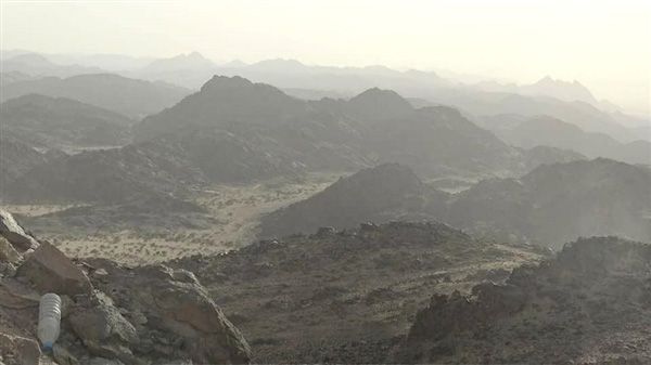 إنجاز ميداني للجيش على تخوم صعدة ويستعيد سلسلة جبال المطابق